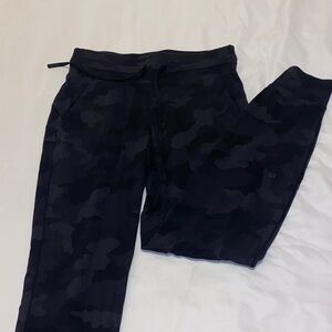 Lululemon Athletica Black Camo Joggers